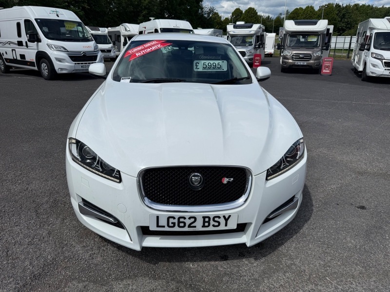 Jaguar XF D Sport 2.2 White #2