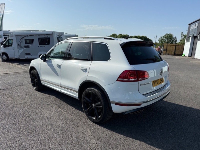 Volkswagen Touareg V6 R-line Plus Tdi White #6