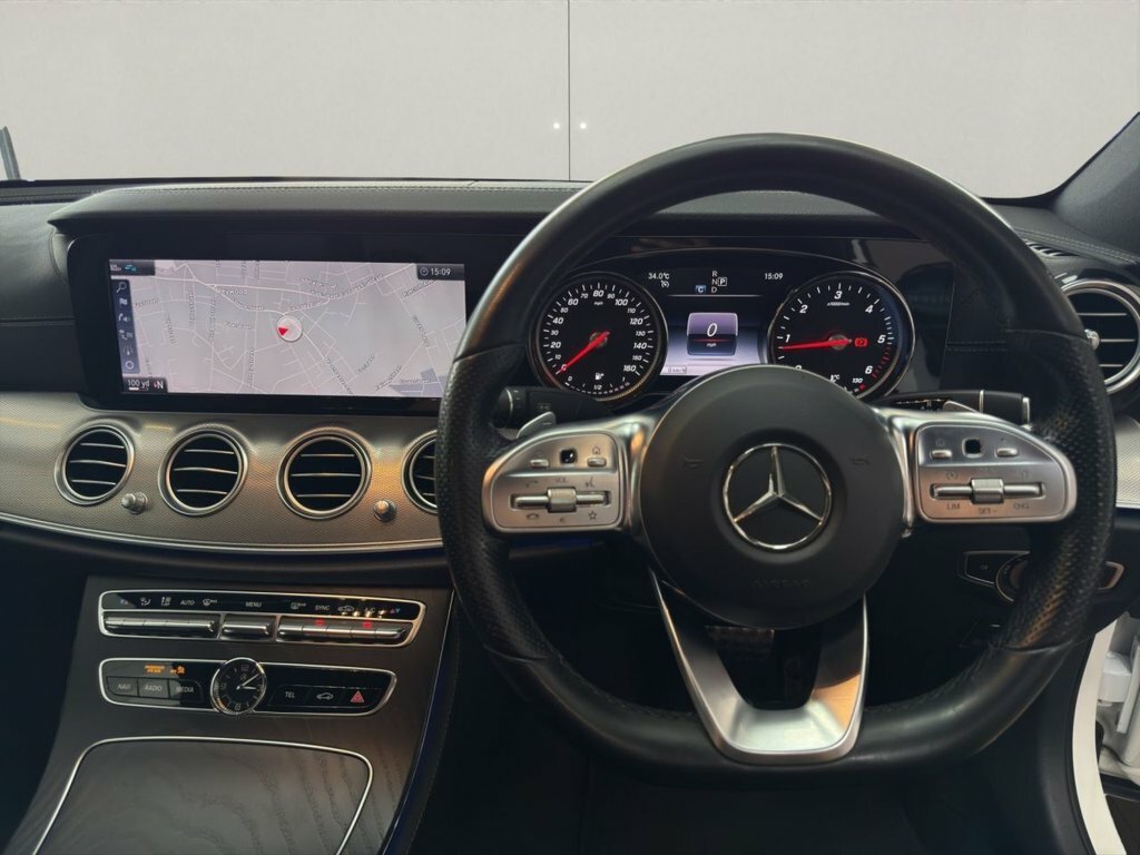 Mercedes-Benz E Class 2L Amg Line HF19FVD White #3