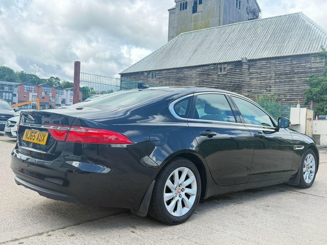Jaguar XF 2.0D Prestige Euro 6 S S Black #3