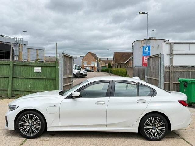 BMW 3 Series 2.0 330E 12Kwh M Sport Euro 6 S S White #5