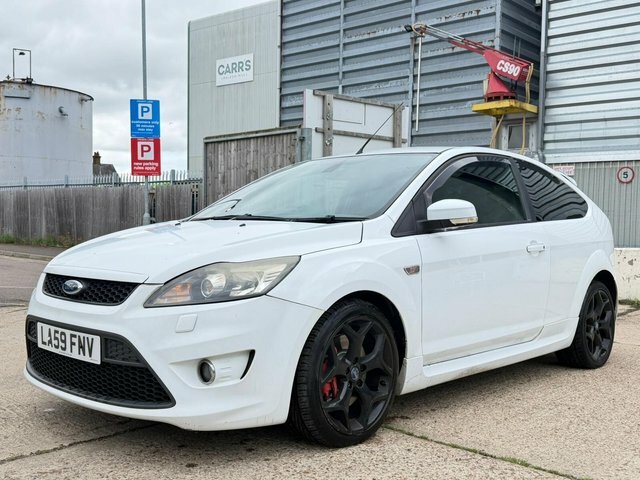 Ford Focus Zetec 5-Door Black #7