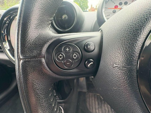Mini Paceman White #18