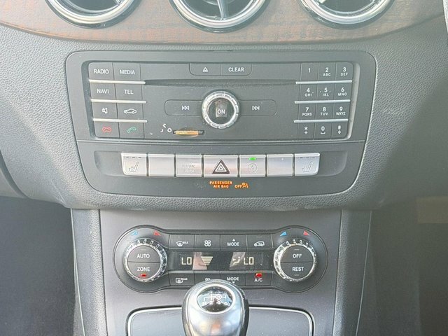 Mercedes-Benz B Class B 180 Amg Line Premium D Silver #25
