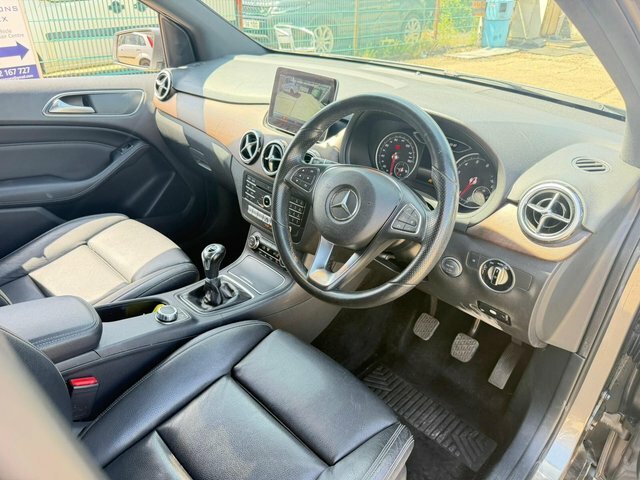 Mercedes-Benz B Class B 180 Amg Line Premium D Silver #9