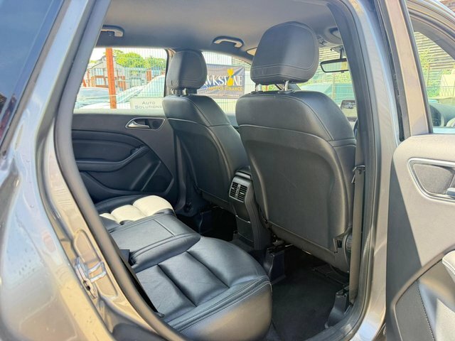 Mercedes-Benz B Class B 180 Amg Line Premium D Silver #16