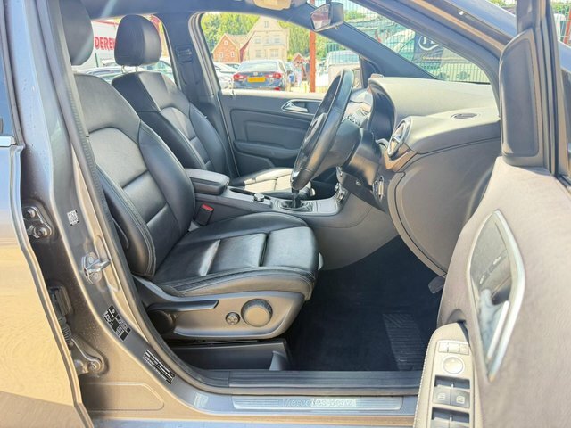 Mercedes-Benz B Class B 180 Amg Line Premium D Silver #12