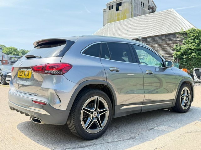 Mercedes-Benz GLA Class 1.3 Gla180 Amg Line Premium Plus 7G-dct Euro 6 Grey #3