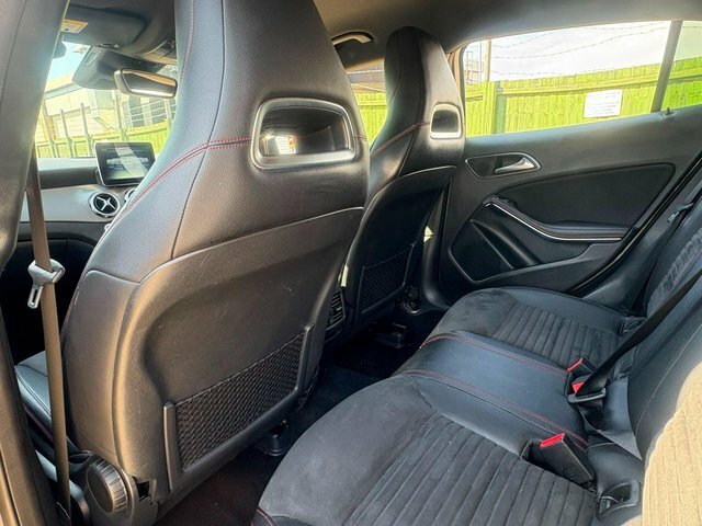 Mercedes-Benz GLA Class Gla 220 D 4Matic Sport Premium Blue #17