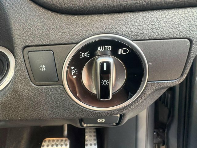 Mercedes-Benz GLA Class Gla 220 D 4Matic Sport Premium Blue #24