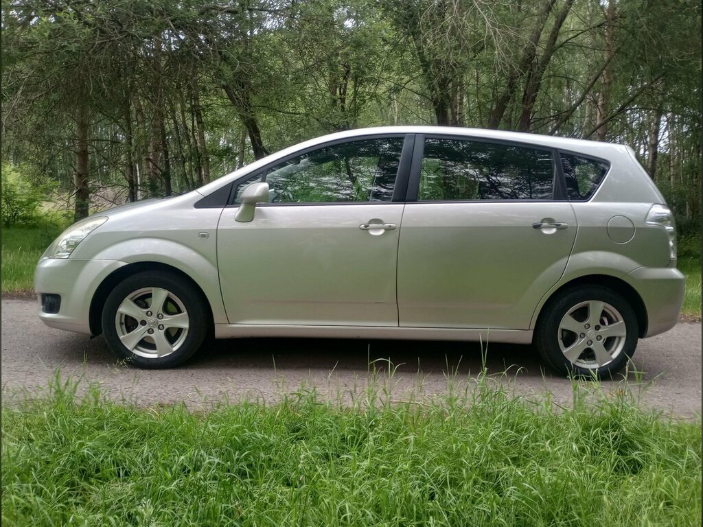 Toyota Corolla Verso 1.8 Vvt-i T3 Silver #5