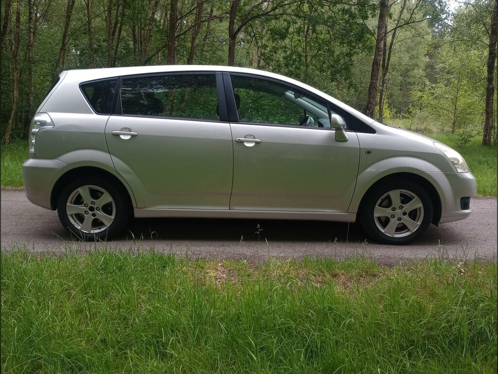 Toyota Corolla Verso 1.8 Vvt-i T3 Silver #6