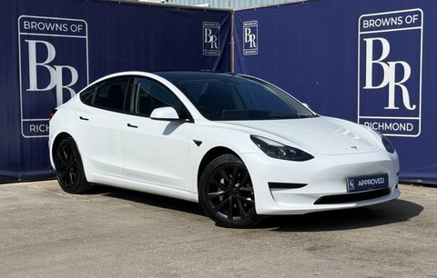 Tesla Model 3 Saloon 4dr Electric White