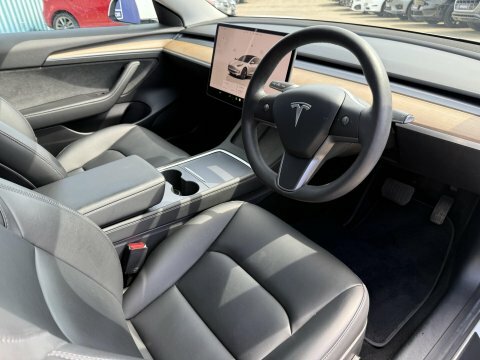 Tesla Model 3 Saloon 4dr Electric White #2