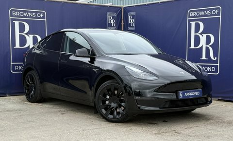 Tesla Model Y Dual Motor Long Black
