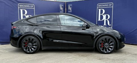 Tesla Model Y Dual Motor Performance Black #3