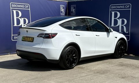 Tesla Model Y Dual Motor Long White #4