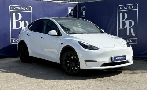 Tesla Model Y Dual Motor Long White