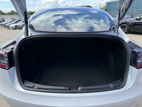 Tesla Model 3 Model 3 Long Range Rwd White #18