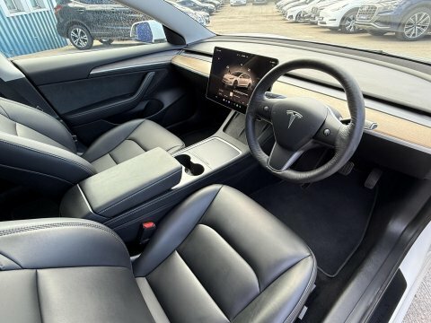 Tesla Model 3 Saloon 4dr Electric White #2