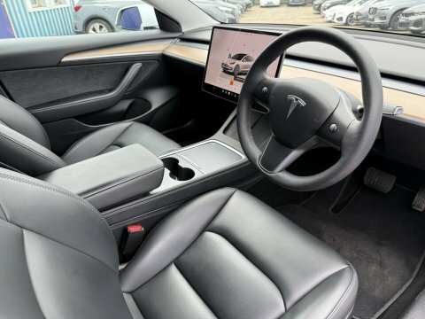 Tesla Model 3 Dual Motor Long White #2