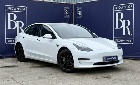 Tesla Model 3 Dual Motor Long White
