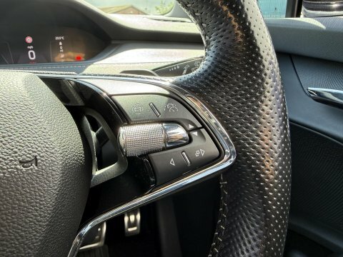 Skoda ENYAQ Suv Black #28
