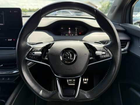 Skoda ENYAQ Suv Black #27