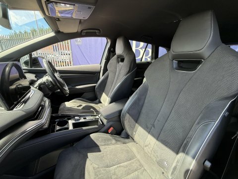 Skoda ENYAQ Suv Black #23