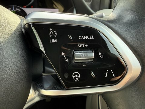 Jaguar I-Pace 294Kw Ev400 Se 90Kwh 11Kw Charger White #25