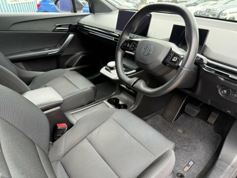 MG MG4 51Kwh Se Hatchback Black #2