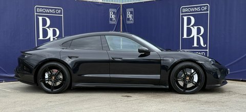 Porsche Taycan Performance Plus 93.4Kwh Black #3