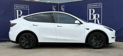 Tesla Model Y Dual Motor Long White #3