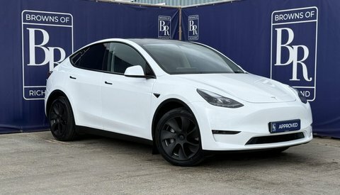 Tesla Model Y Dual Motor Long White