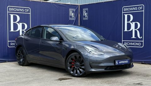 Tesla Model 3 Dual Motor Performance Grey
