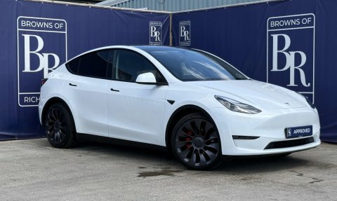 Tesla Model Y Dual Motor Performance White