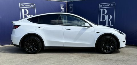 Tesla Model Y Dual Motor Long White #3