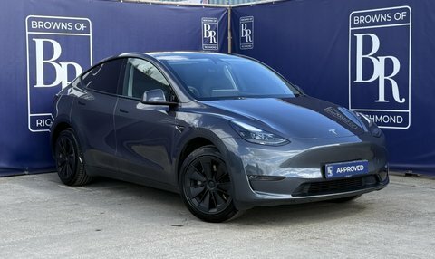 Tesla Model Y Dual Motor Long Grey