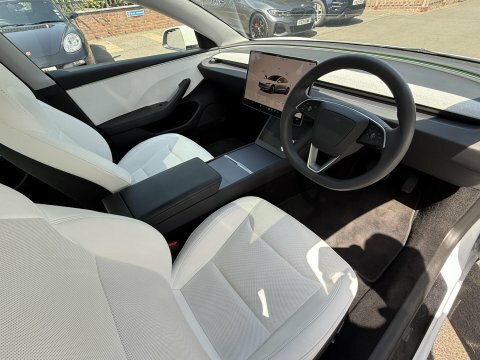 Tesla Model 3 Saloon 4dr Electric White #2