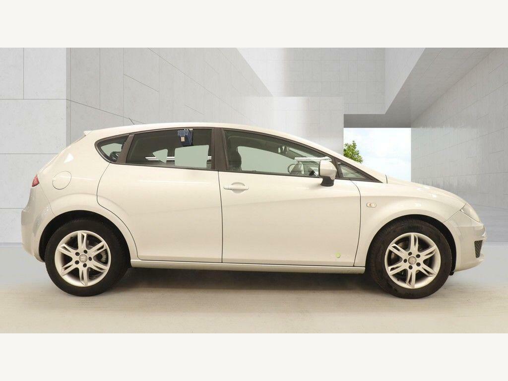 Seat Leon Hatchback 1.6 Tdi Cr Se Copa Dsg Euro 5 2012 White #7