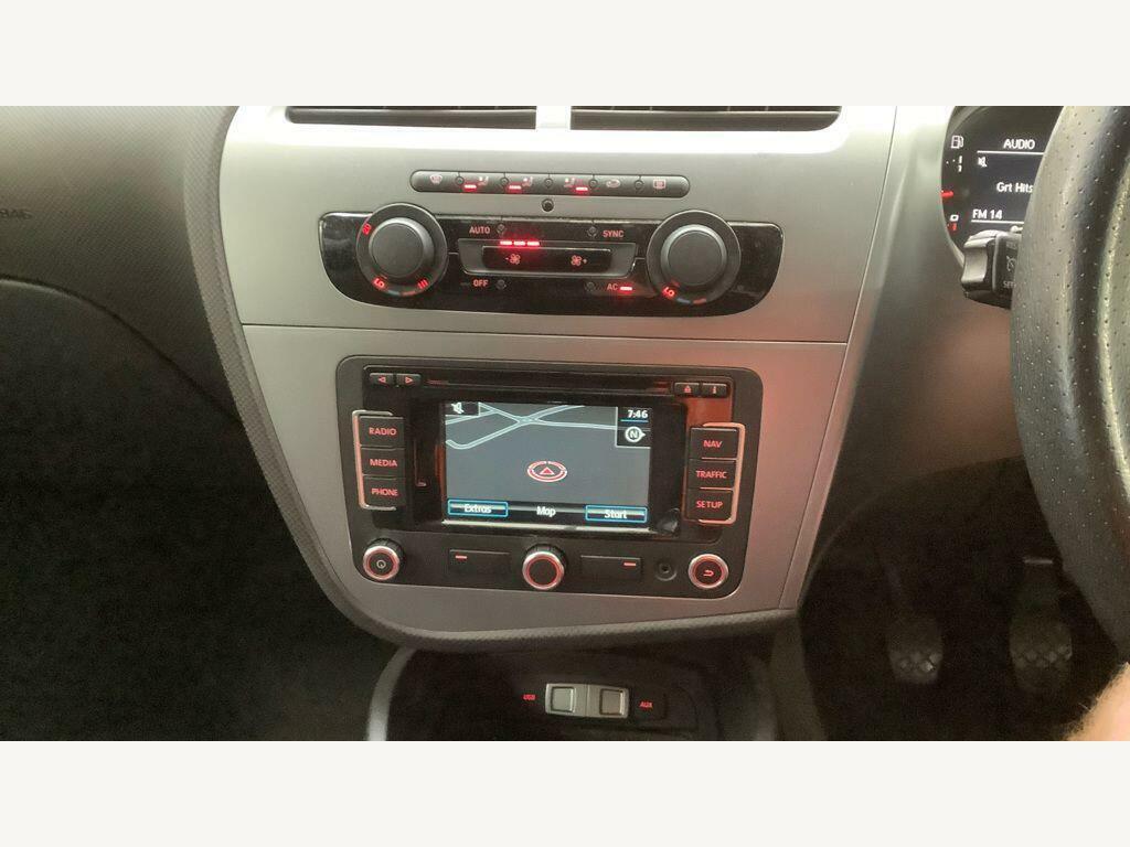 Seat Leon Hatchback 1.6 Tdi Cr Se Copa Dsg Euro 5 2012 White #9