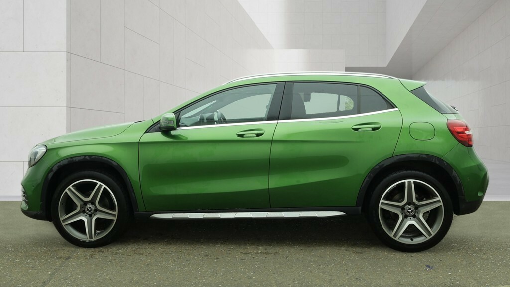 Mercedes-Benz GLA Class 200D 2.1 134 Bhp Amg Line Premium 4M 7Spd Dct Euro Green #4