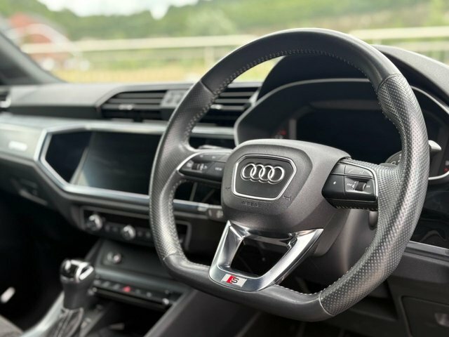 Audi Q3 Tfsi Cod 35 Vorsprung Black #2