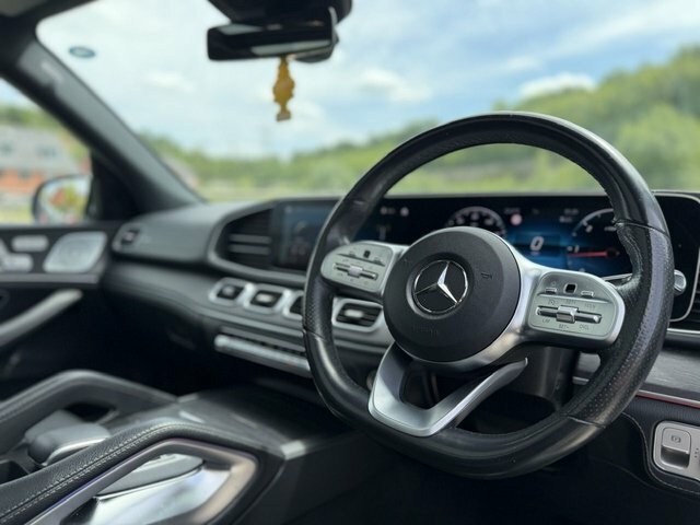 Mercedes-Benz GLE Class Gle300d Amg Line Premium Silver #3
