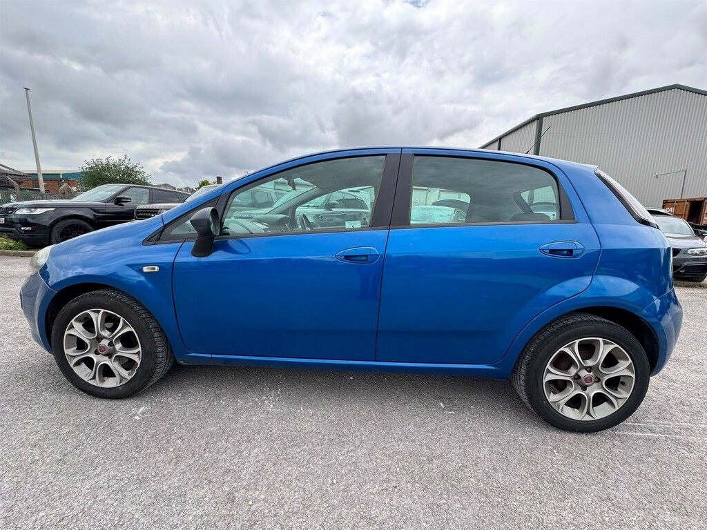 Fiat Punto Evo Hatchback Blue #5