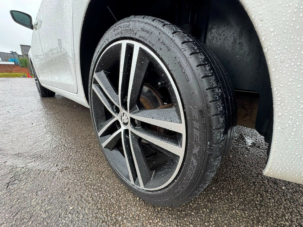 Skoda Rapid Hatchback Silver #22