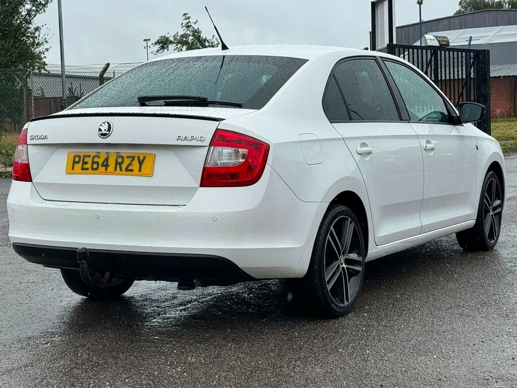 Skoda Rapid Hatchback Silver #8