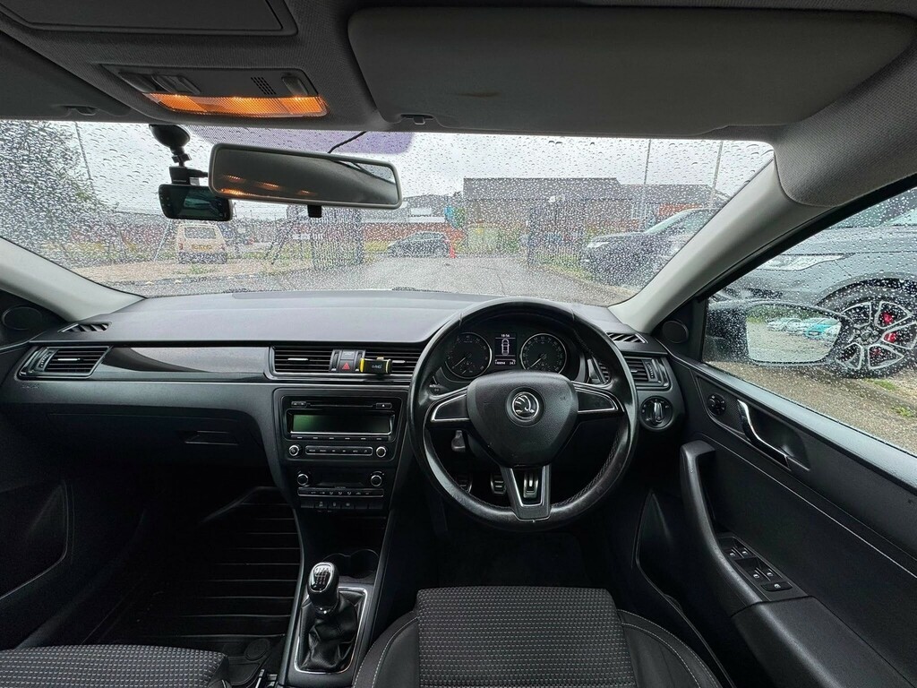 Skoda Rapid Hatchback Silver #9