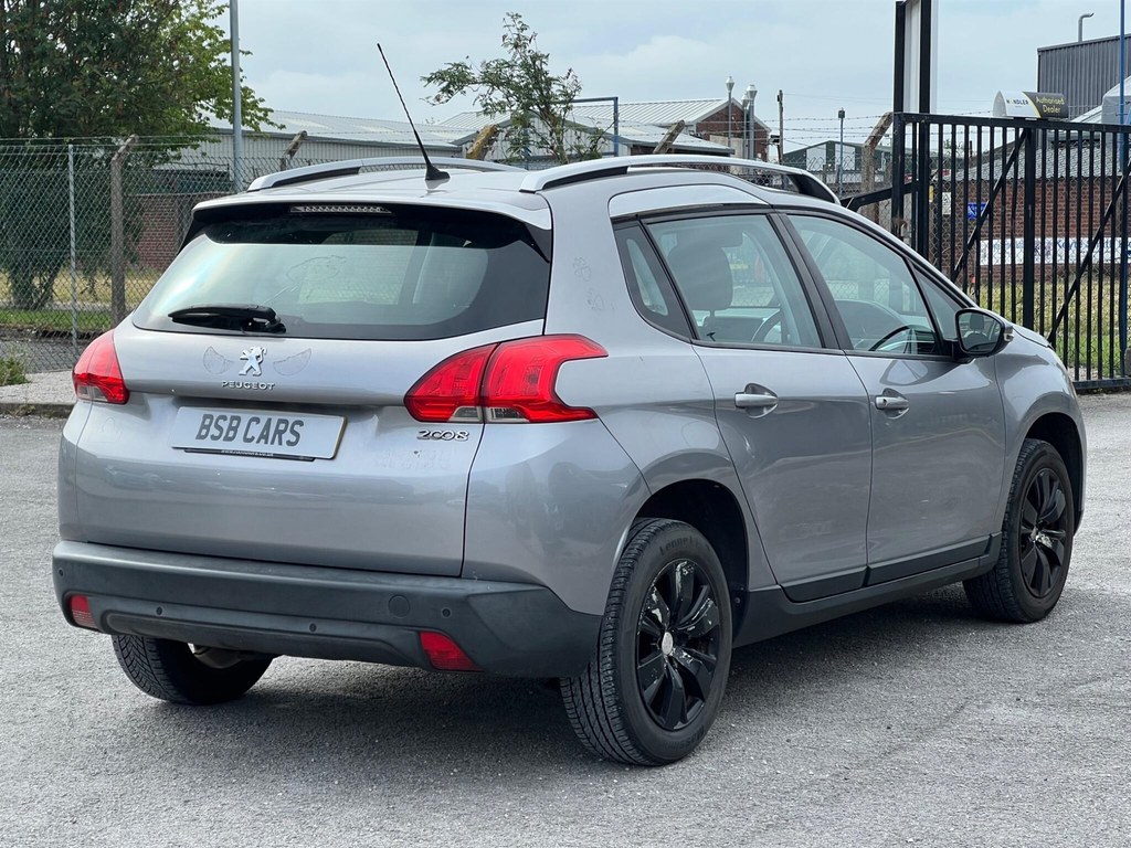 Peugeot 2008 Vti Active Suv White #7