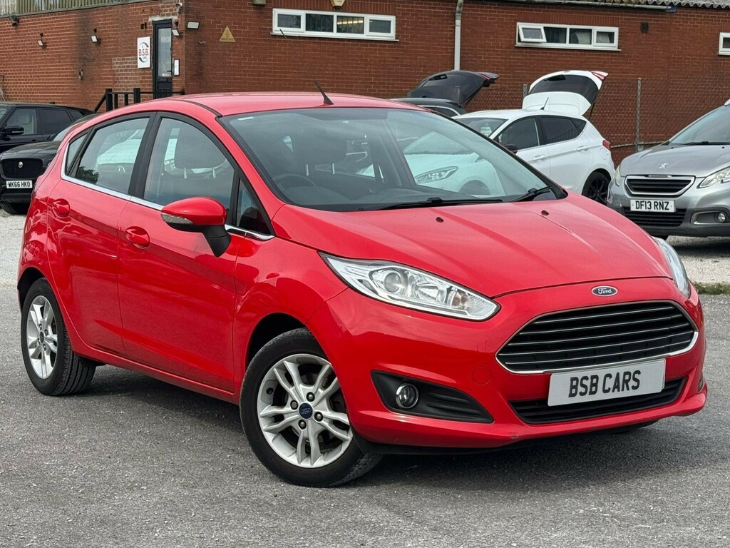 Ford Fiesta 1.25 Zetec Euro 6 Red